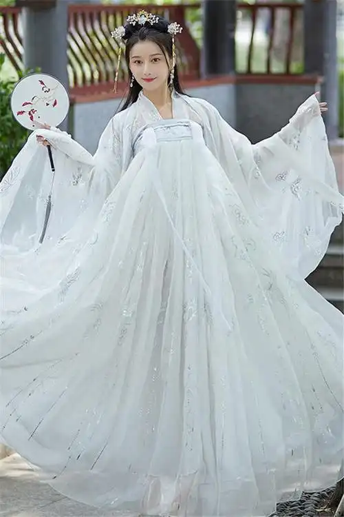 南月浅笙原创汉服峦秋仙女裙齐胸学生古装长款烫金大袖衫白菜日常