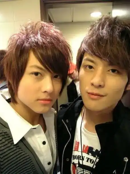 女方打扮性感身材苗条|黑涩会美眉|长发美女|陈冠希|敖犬_网易订阅