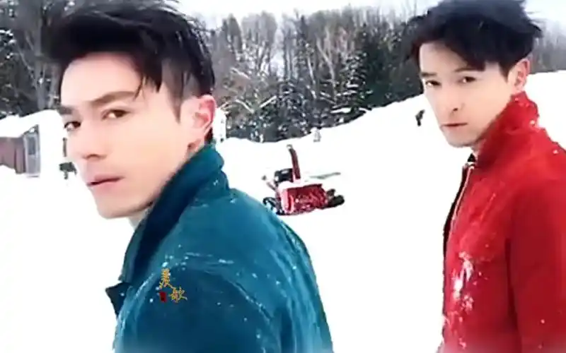 时隔七年,胡歌霍建华的时尚芭莎再现最新花絮,果然是胡不是霍