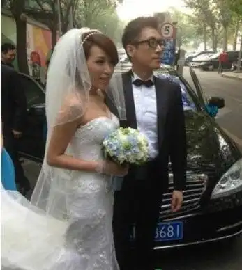 姚贝娜老公张雷背景 姚贝娜老公结婚照 / 比乐族