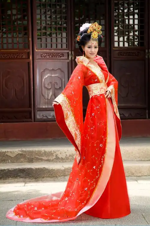古代服装女皇后古装唐装汉服贵妃装拖尾大明公主舞台演出儿国国王红色