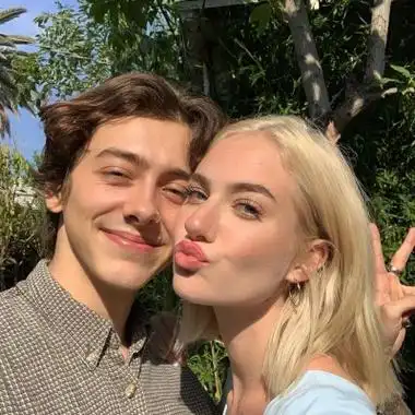 欧美情侣头像双人两张高清好看的外国情侣头像一对两张图片